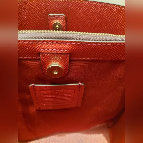 Coach New York Red Leather Floral Tower Crossbody Handbag No K2179-C7975 - Picture 6 of 10